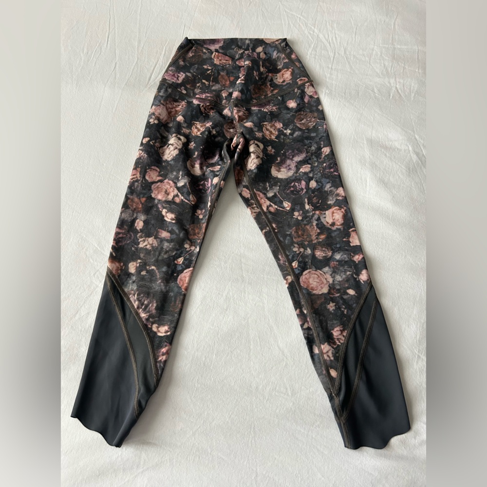 Lululemon Cropped Leggings
